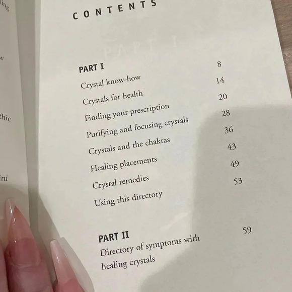 CRYSTAL
PRESCRIPTIONS  A-Z guide to 1,200 symptoms and their healing cry… - Picture 5 of 5